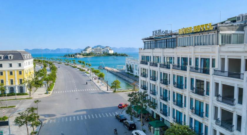 RIVER HOTEL – Halong, MA