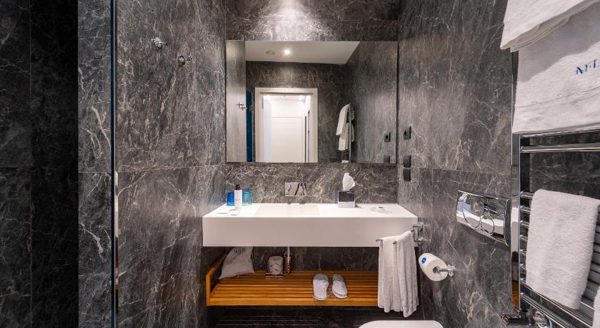 Image of Superior Double Room 15