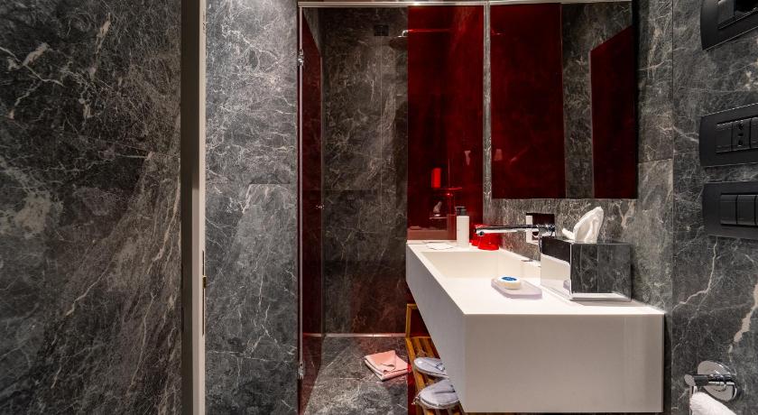 Image of Deluxe Room 4