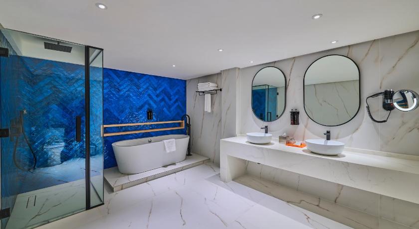 Image of Two-Bedroom Penthouse Suite with Terrace 4