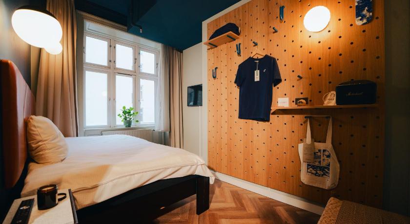 Image of Standard Single Room 6