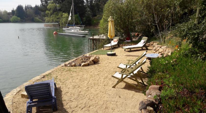 Cabana de Adobe en Lago Rapel photo