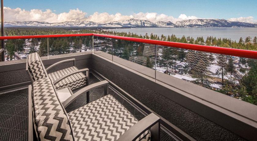 Image of Romulus Lake View Balcony Suite 1 King 1