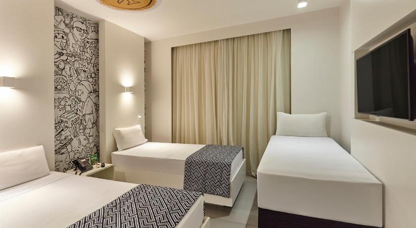 Image of Standard Triple Room 0