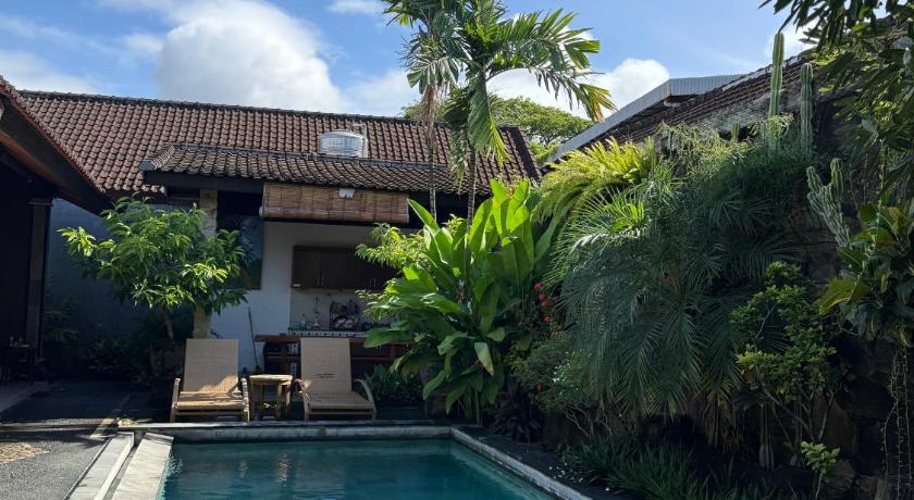 Nyoman Guesthouse Canggu - image 7