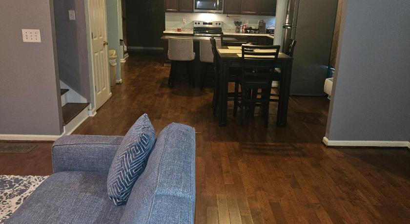 Atlanta Atlanta's Furnished Rooms- Walk to Ga Aquarium, GWCC & Mercedes Benz Stadium 3-Star Guesthouse suite