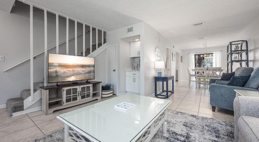 Image of Apartment 6
