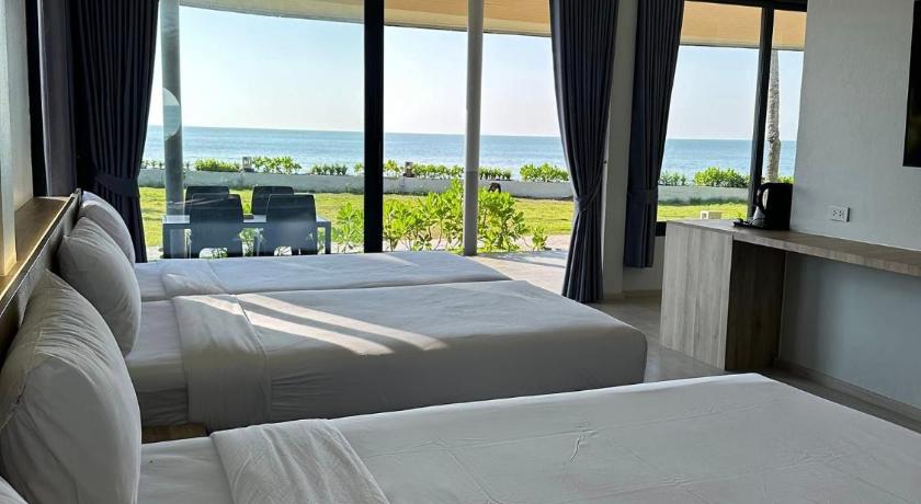 Image of Beachfront Villa 0
