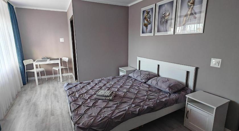 EVA's Rooms