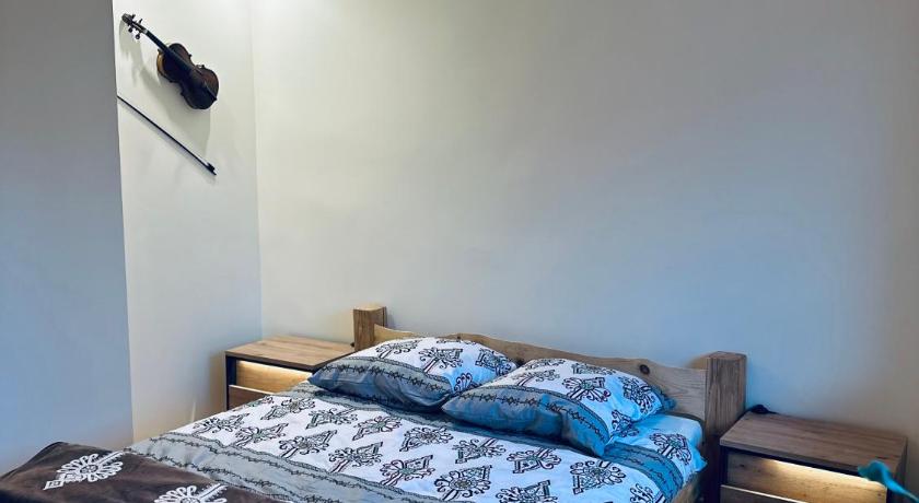 Zakopane Apartamenty 1000m npm Murzasichle 3-Star Guesthouse room