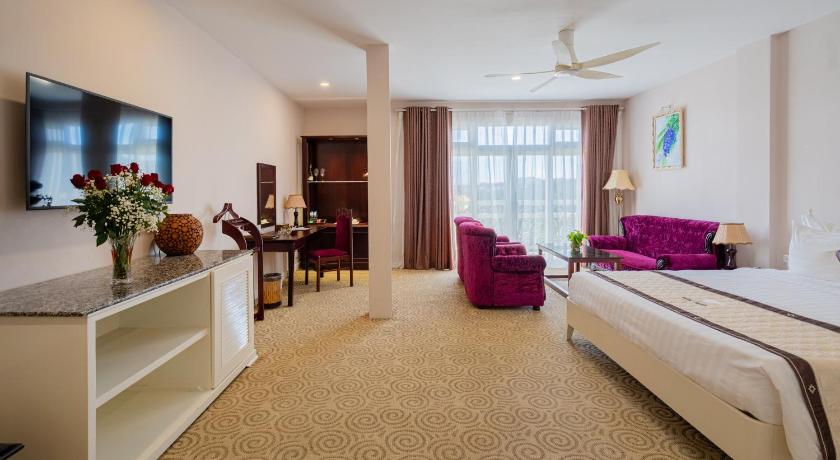 Image of Suite Room for 2 People 3