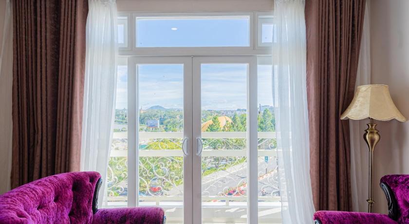 Image of Suite Room for 2 People 7