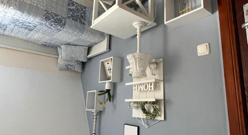 Image of Family Room 7