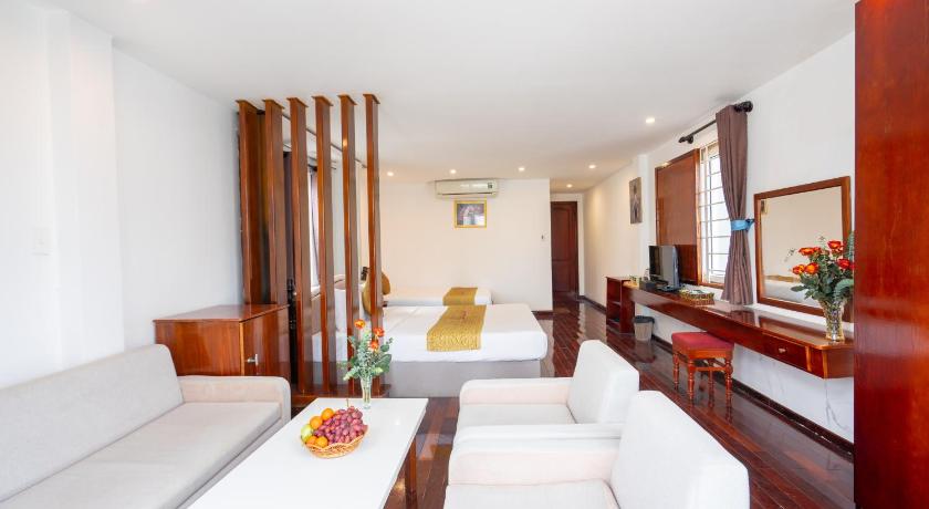 Image of Suite with River View 4