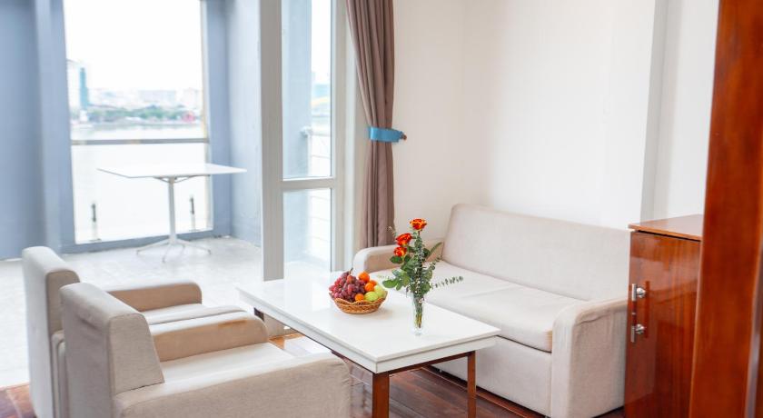 Image of Suite with River View 5