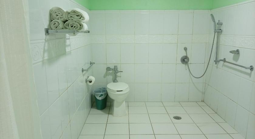 Image of Quadruple Room with Garden View 6