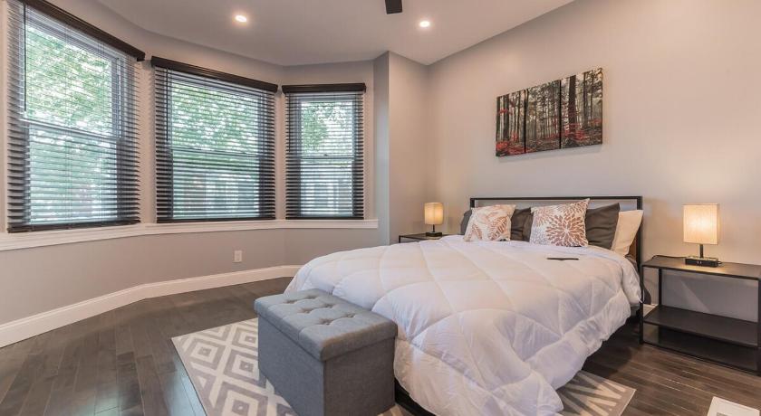 필라델피아 (PA) University City Executive Modern 3BR 2BA Within 5 min to Drexel, University of Pennsylvania, & Child 4성급 숙소 스위트룸