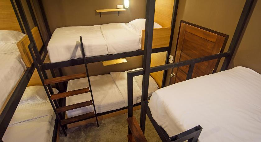 Image of Bed in 6-Bed Mixed Dormitory Room 16