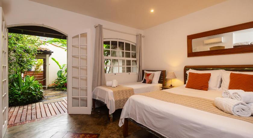 Image of Standard Triple Room 8