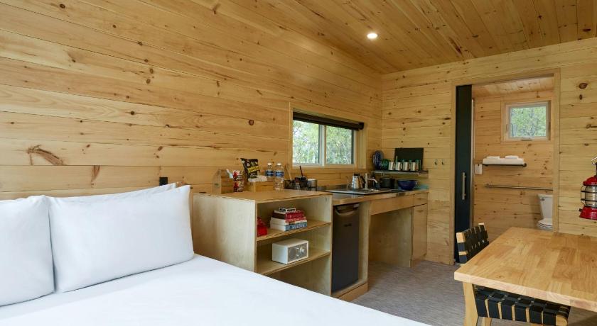 エプソム Postcard Cabins Blake Brook, Outdoor Collection by Marriott Bonvoy 2つ星 ゲストハウス 外観