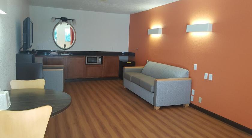 MOTEL 6-COLUMBUS, OH - OSU