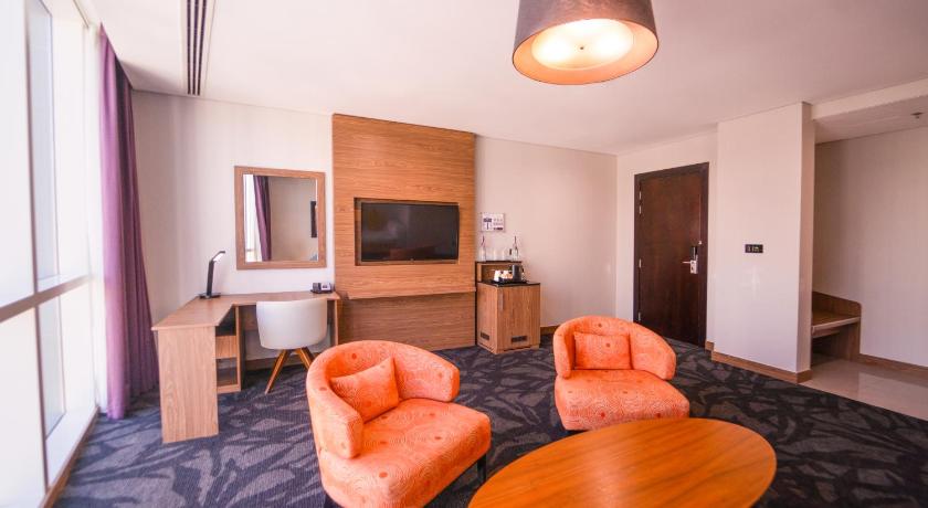 Image of Junior Suite 12