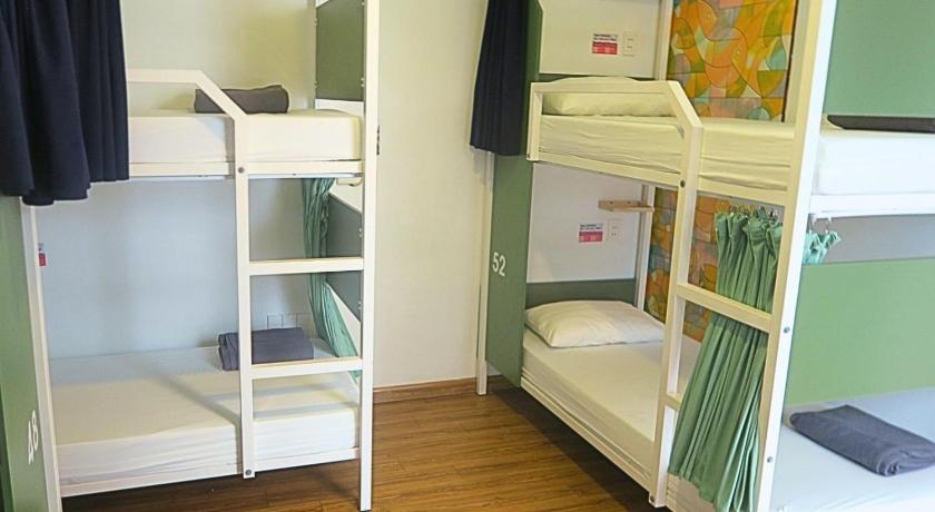 Image of Bed in 8-Bed En-suite Deluxe Dorm 11