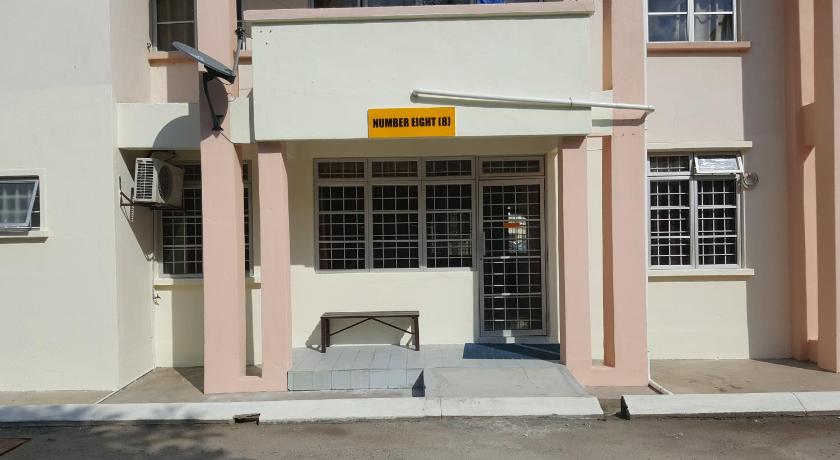 Anjung Homestay With Airport Shuttle photo