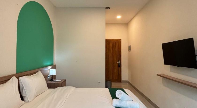 Image of Deluxe - 1 Queen Bed 4