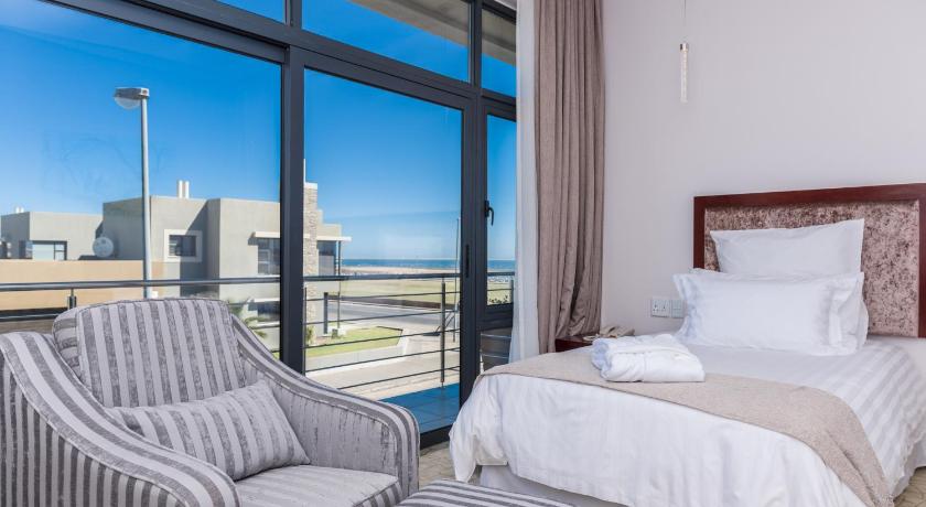 Flamingo Villas Boutique Hotel | Walvis Bay 2021 UPDATED DEALS £91, HD