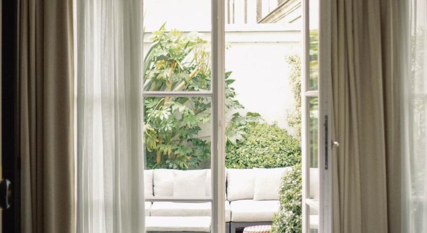 Image of Junior Suite 6