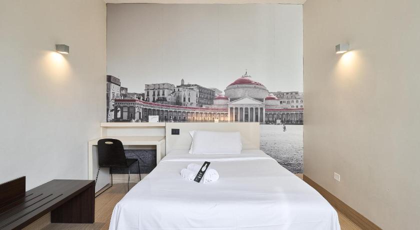 Image of Triple Room 12