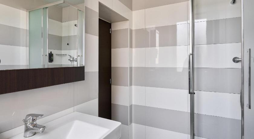 Image of Triple Room 16