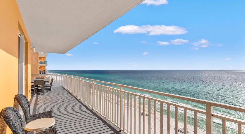 Image of Apartment with Sea View 1