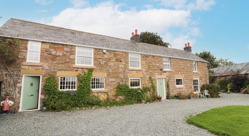 Cae Adar Farm