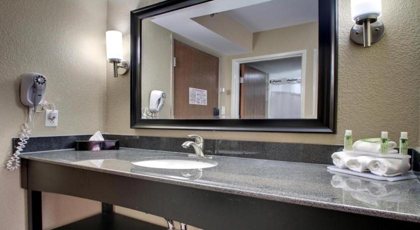 리치랜드 (MS) 1BR 1B King Bed Apartment w Kitchen 234 2성급 숙소 로비