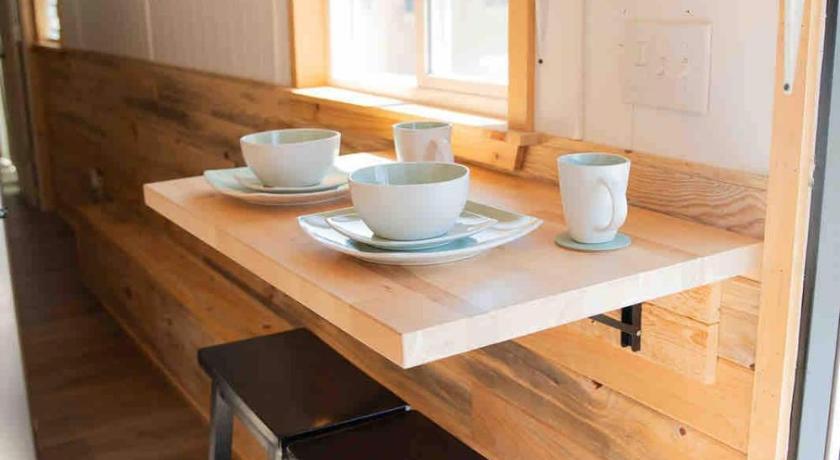 リグビー (ID) The Tiny Home 4つ星 宿泊施設 レストラン