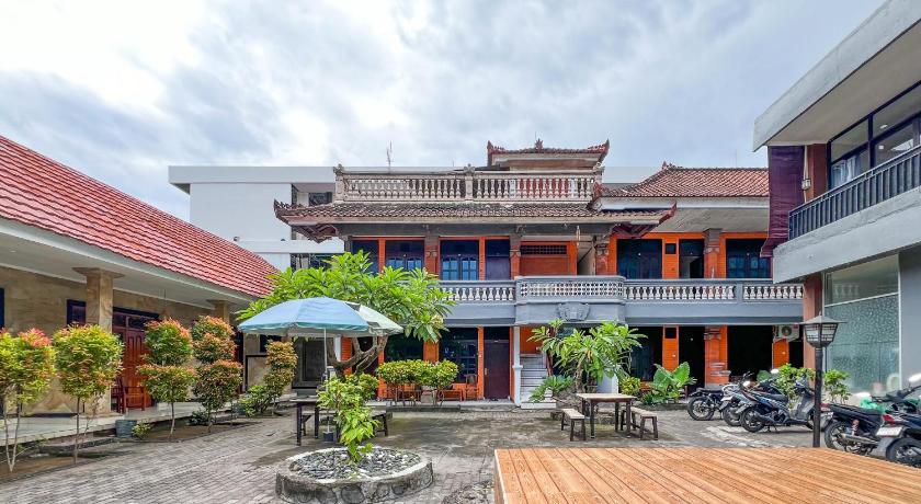 Mahendra Beach Inn - image 2