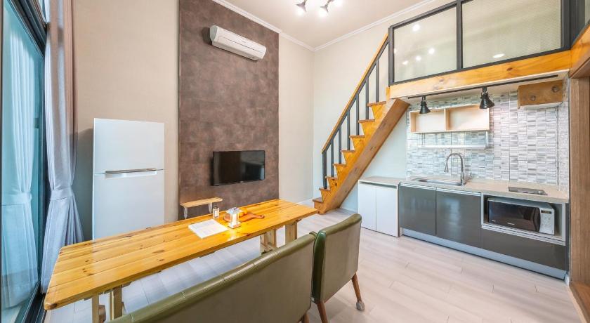 Image of Two-Bedroom House 2 1