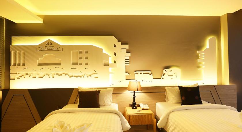Image of Deluxe Twin Bed 10