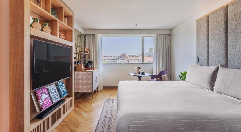 リスボン ME Lisbon by Melia 5つ星 ホテル 客室