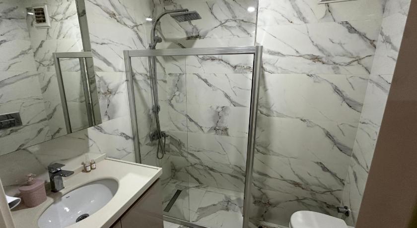 Istanbul Bakirkoy Golden Family Apartments - image 3