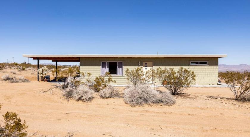 ランダース New Couples Stargazing Cowboy Tub Midcentury 1bed 4つ星 宿泊施設 客室