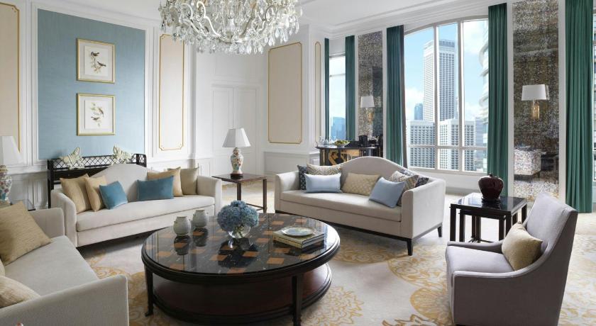 Image of One-Bedroom Presidential Suite with Club Access 3