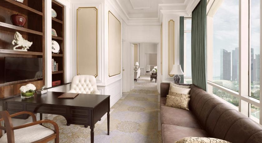 Image of One-Bedroom Presidential Suite with Club Access 1