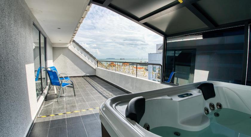 Image of Executive Suite 3