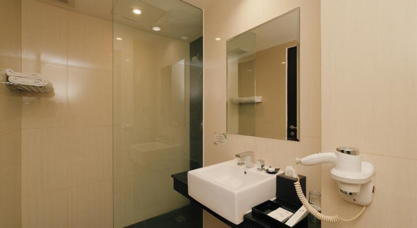 Image of Deluxe Sea View Double Room 6
