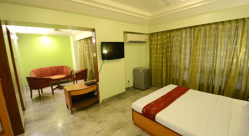 Hotel The Samrat