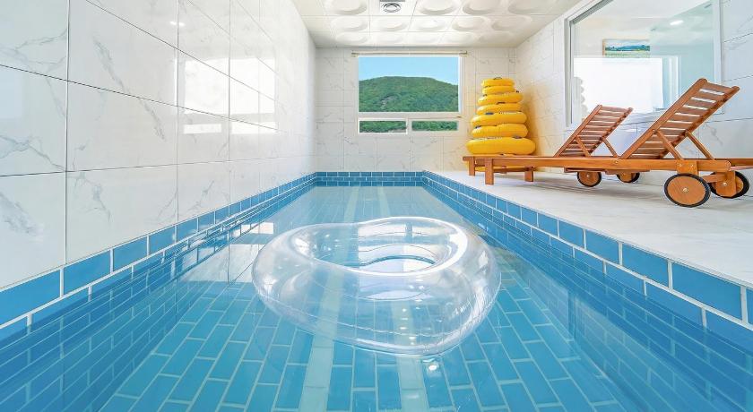 加平 Gapyeong Boreum-Dal Poolvilla 4つ星 ゲストハウス ロビー