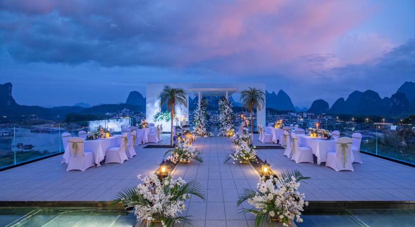 陽朔 Guilin Yangshuo Shixi Landscape Hotel 5つ星 ホテル レストラン